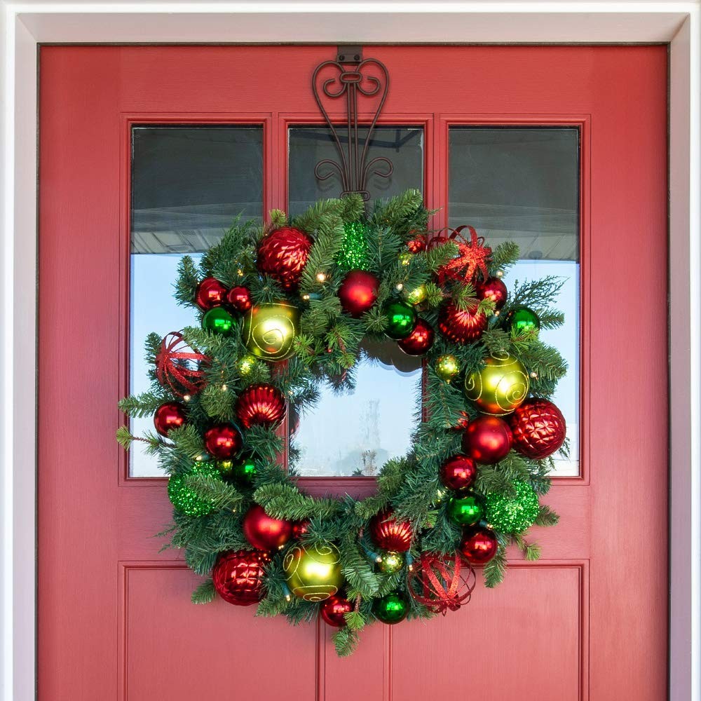 Holiday Xmas Decorations: How to Make a Christmas Wreath